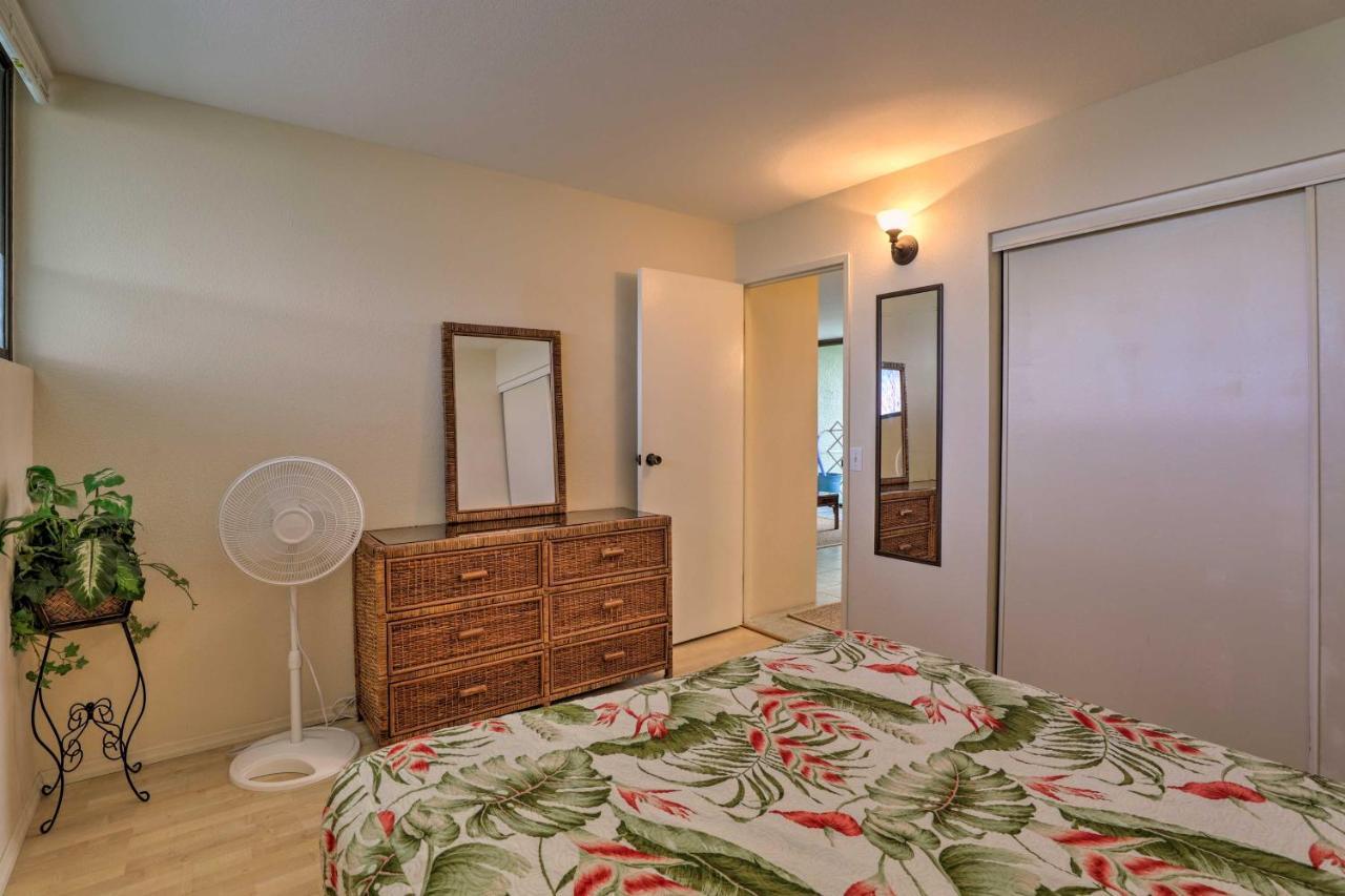 Apartment With Pool Steps From Carlsmith Park