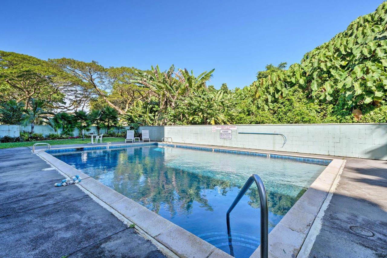 Apartment With Pool Steps From Carlsmith Park